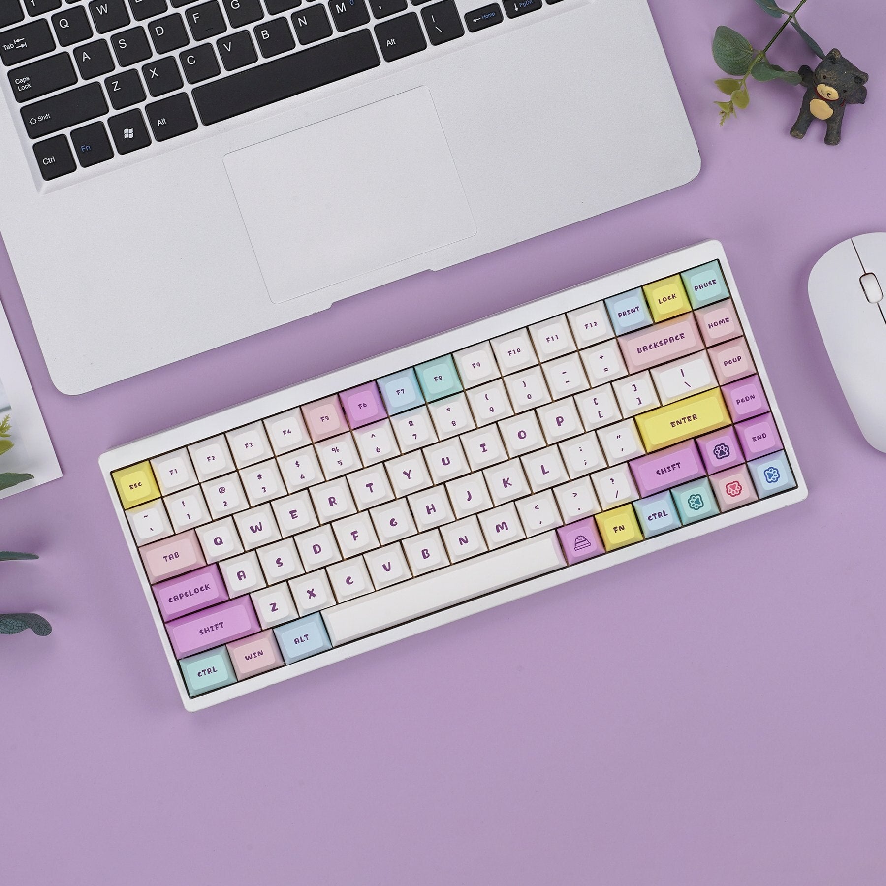 Colorful keycaps set