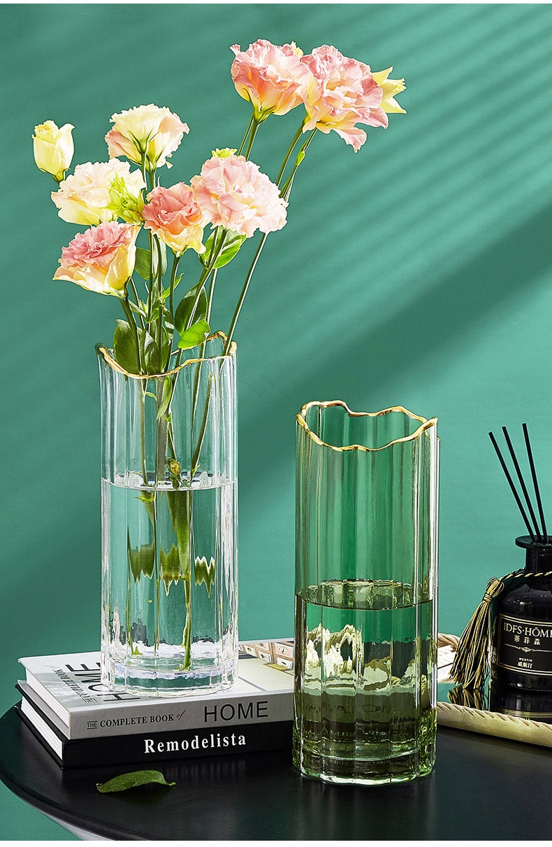 minimalist flower vase